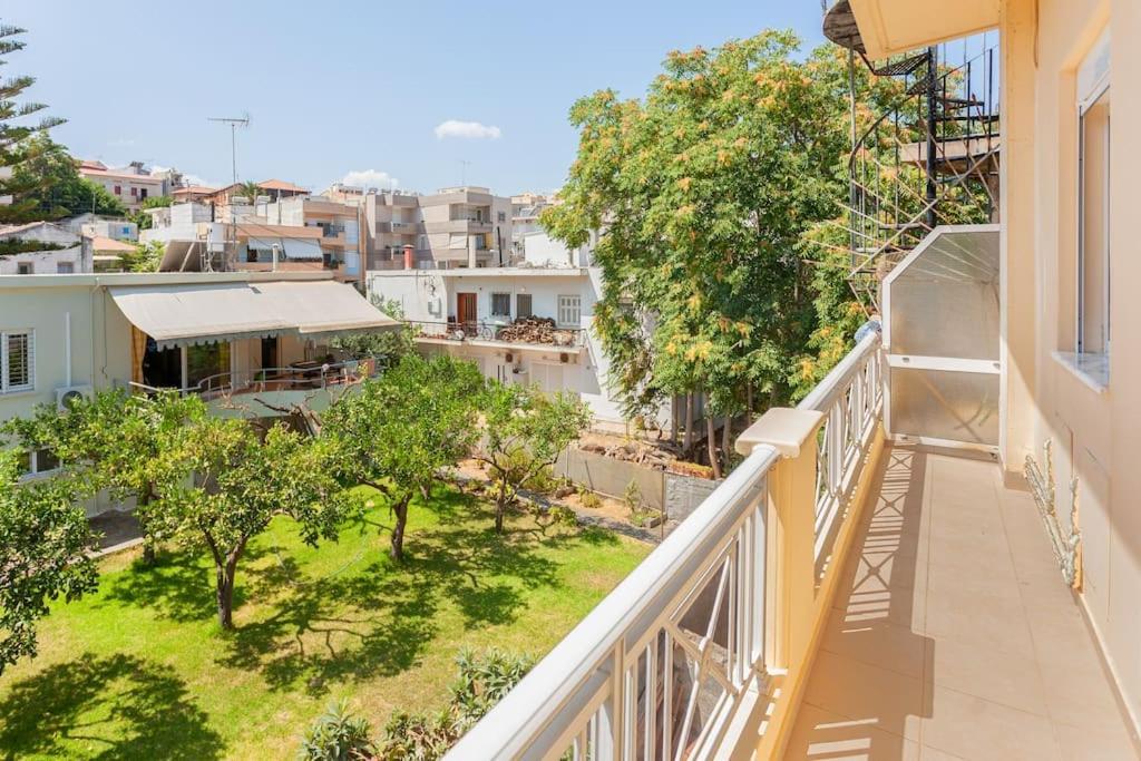 Sunny Near The Centre Of Chania Apartamento Chrissi Akti Chania